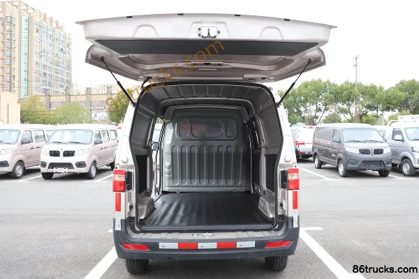 Jinbei Xiaohai Shi X30 110hp 1.5L Gasoline 2-Seat Enclosed Cargo Van Body (3) | 86Trucks