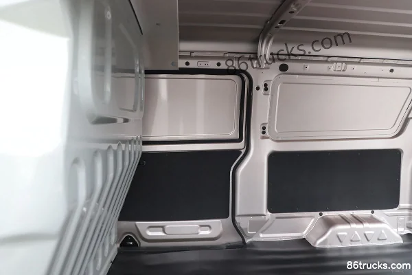 Jinbei Xiaohai Shi X30 110hp 1.5L Gasoline 2-Seat Enclosed Cargo Van Body (1) | 86Trucks