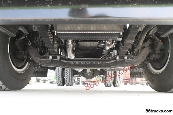 JAC Feiyue J3 version standard 180 ch 4X2(6 roues) camion benne 4,2 m (China VI) Châssis (1) | 86Trucks
