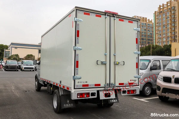 SRM Jinka S6 1.6L 123hp 4X2(6 wheels) gasoline 3.69m single-row van mini truck Body (2) | 86Trucks