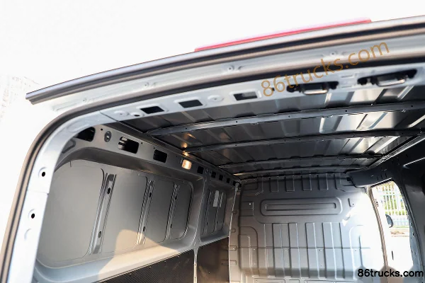 Maxus Dawan V1 2024 3-seat pure electric long wheelbase low roof panel van 51kWh Cargo Box (3) | 86Trucks