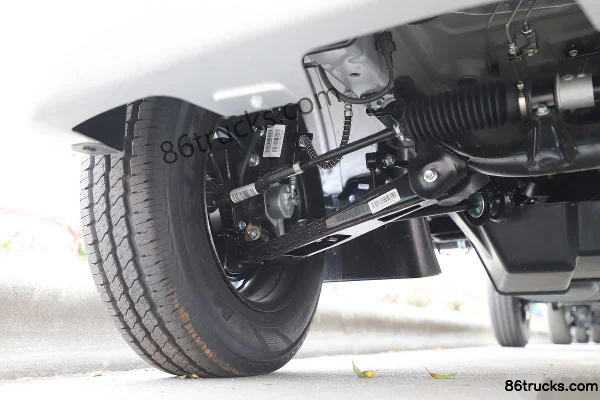 Dongfeng C31S 2025 LV0 1.6L 122 hp 4X2(6 wheels) gasoline 3.05m single-row stake micro truck Chassis (2) | 86Trucks