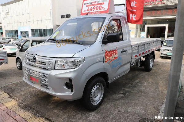 Dongfeng Chuangfu Niuka 2026 Super Luxury 1.6L Gasoline 122 hp 4X2(6 wheels) Hydraulic Brake 3.3m Single Row Flatbed Micro Truck Exterior (3