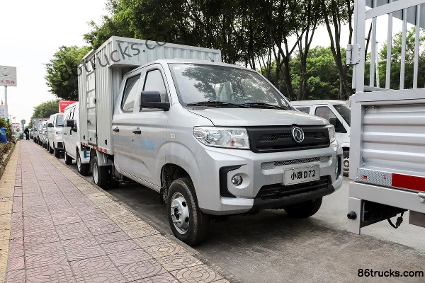 Dongfeng D72 LV1 2.0L 142hp 4X2(6 wheels) Gasoline 2.61m Double Row Van Truck (China VI) Exterior