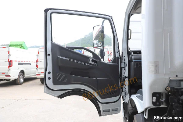 Dongfeng EV350 PRO 4.5T 4.2m Single Row Pure Electric Van Light Truck 98.04kWh 4X2(6 wheels) Interior (1) | 86Trucks
