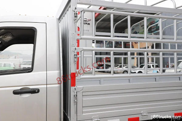 Dongfeng EV150 3.5T 3.5m Single Row Pure Electric Stake Light Truck 55.7kWh 4X2(6 wheels) Body (2) | 86Trucks