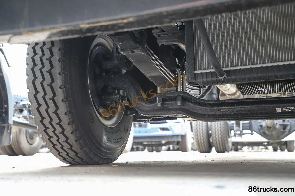 Foton Ollin Big Bee MINI Pro 170 hp 4X2(6 wheels) 6.15m Single Row Box Cargo Truck (ZF 6-speed) Chassis (2) | 86Trucks
