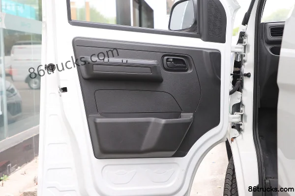 JAC Lanmao M1 2023 Guoxuan Flagship Edition 2.7T 2-Seat 4.745m Pure Electric Van Truck 40.55kWh Cab (2) | 86Trucks