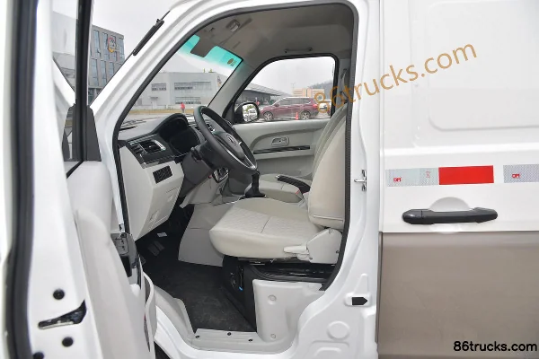 Jinbei Nouveau Haishi X30L édition champion 2024 123 ch essence 1,6 L monospace 2/5 places (climatisation avant) Cabine (1) | 86Trucks