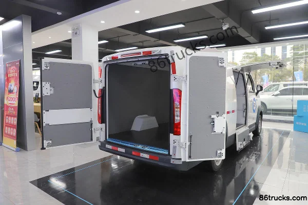Zhinan Blue Zhinan Elf E7 5.395m Pure Electric Enclosed Van 38.64kWh Cargo Box (1) | 86Trucks