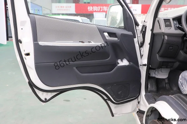 Tuyano Fengjing G7 2024 Commercial Edition 5-Seat Pure Electric Long Wheelbase Flat Roof Panel Van CATL 53.58kWh Cab (2) | 86Trucks