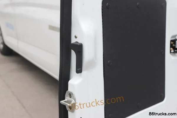 Changan Ruixing EM80 2023 5 places 4,805 m fourgon fermé électrique pur toit plat portes battantes arrière 41,932 kWh Caisse (3) | 86Trucks