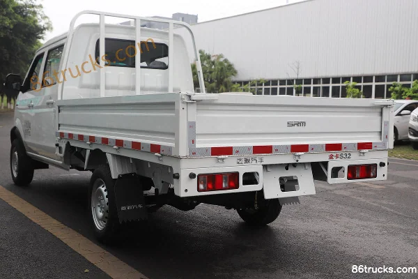 Jinbei Jinka S3 2024 version confort 1,6 L 123 ch 4X2(6 roues) essence micro-camion à double ridelles 2,6 m Carrosserie (2) | 86Trucks