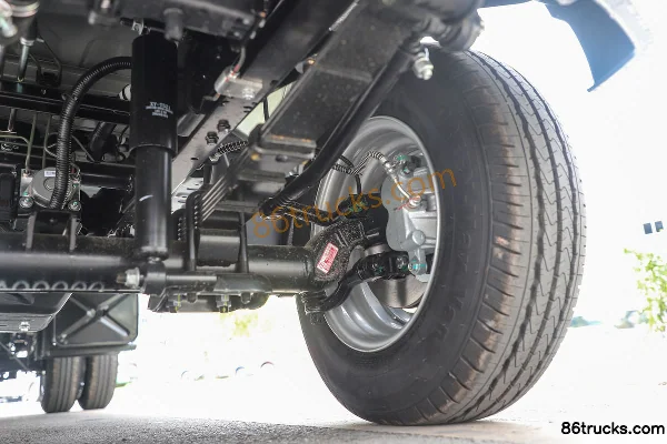 Jinbei T5L 2024 Comfort 1.6L 123 hp 4X2(6 wheels) Gasoline 3.6m Single Row Flatbed Micro Truck Chassis (3) | 86Trucks