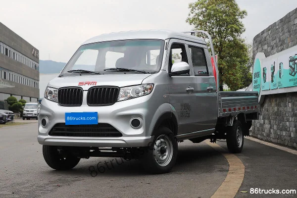 SRM Xinyuan Jinka S1 2024 Standard 1.4L 102 ch 4X2(6 roues) essence 2,55 m micro camion à ridelles, cabine double (pneus arrière simples) Ex