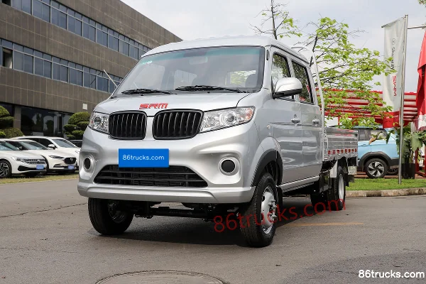 SRM Xinyuan Jinka S1 2024 Model Standard Edition 1.6L 124 hp 4X2(6 wheels) Gasoline 2.55m Double Row Flatbed Mini Truck Exterior (3) | 86Tru