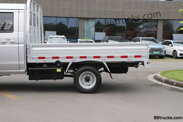 SRM Xinyuan Jinka S1 2024 Model Standard Edition 1.6L 124 hp 4X2(6 wheels) Gasoline 2.55m Double Row Flatbed Mini Truck Body (1) | 86Trucks