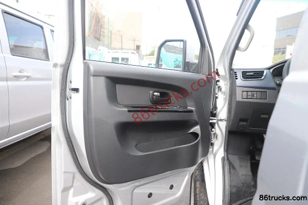Jinbei Jinka S3 modèle 2023 confort 1,6 L 123 ch 4X2(6 roues) essence camion plateau à ridelles simple cabine 3,2 m micro camion (China VI)