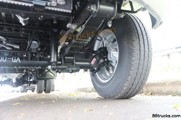 SRM Jinka S6 Shuxiang Type 2L 149 ch 4X2(6 roues) essence 3,855 m micro camion plateau simple cabine Châssis (3) | 86Trucks