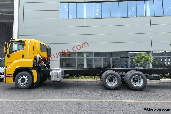 Qingling Isuzu Giga VC66 460hp 6X4(10 wheels) Power Truck Chassis Exterior (3) | 86Trucks