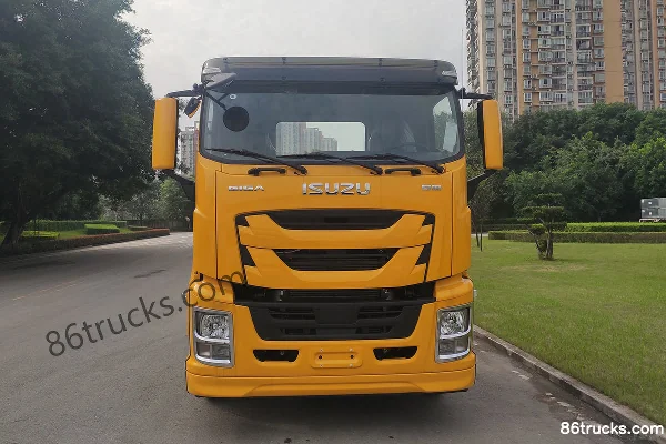 Qingling Isuzu Giga VC66 350 hp 8X4(12 wheels) Power Truck Chassis Exterior (2) | 86Trucks