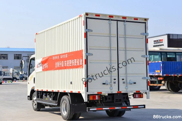 Sinotruk HOWO Hanjiang M 145hp 4X2(6 wheels) 4.15m Single-row Van Light Truck Body (3) | 86Trucks