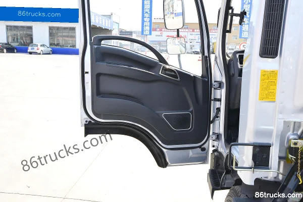 SHACMAN Commercial Vehicle Delong G1 155 hp 4X2(6 wheels) 4.18m single-row flatbed light truck Cab (2) | 86Trucks