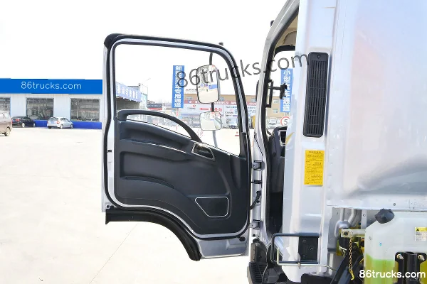 SHACMAN Commercial Vehicle Delong G1 155 hp 4X2(6 wheels) 4.18m single-row flatbed light truck Cab (1) | 86Trucks