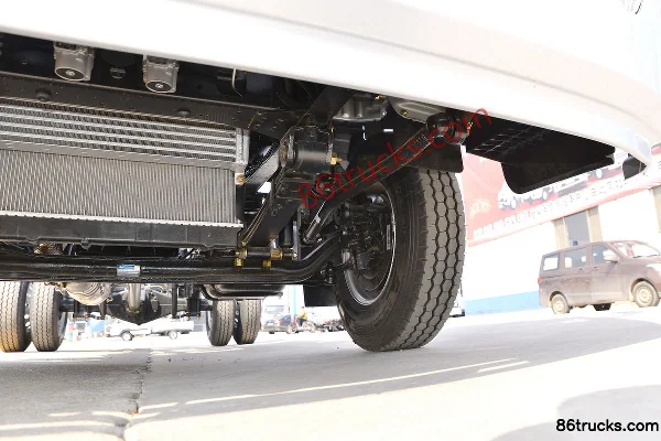 SHACMAN Commercial Vehicle Delong G1 155 hp 4X2(6 wheels) 4.18m single-row flatbed light truck Chassis (3) | 86Trucks