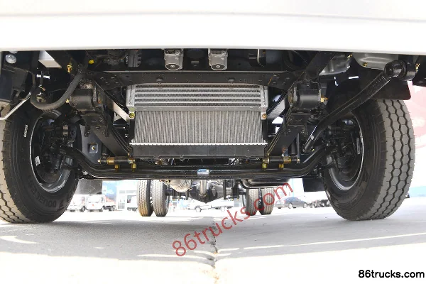 SHACMAN Commercial Vehicle Delong G1 155 hp 4X2(6 wheels) 4.18m single-row flatbed light truck Chassis (1) | 86Trucks