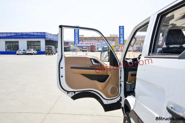 Lanqing Auto Ling R 1.6L 122 ch 4X2(6 roues) essence camion plateau micro benne double rangée 3,05 m Cabine (1) | 86Trucks