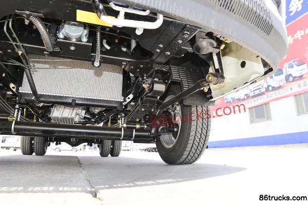 Lanqing Auto Ling R 1.6L 122 ch 4X2(6 roues) essence camion plateau micro benne double rangée 3,05 m Châssis (3) | 86Trucks