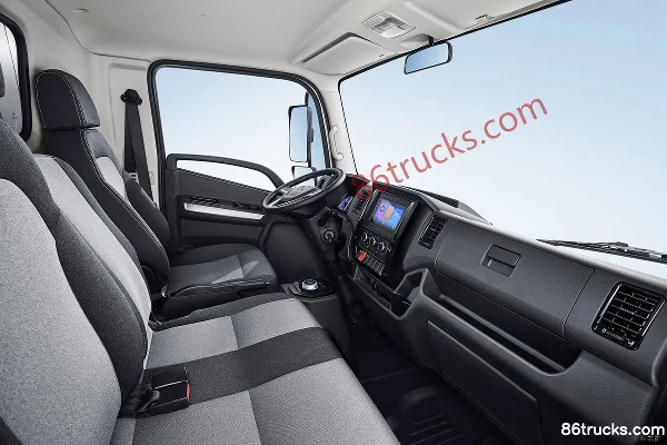 Ruichi EG71 Standard Edition Pioneer I 4.5T 4.15m Single Row Pure Electric Box Van Light Truck 88.02kWh 4X2(6 wheels) Cab (3) | 86Trucks