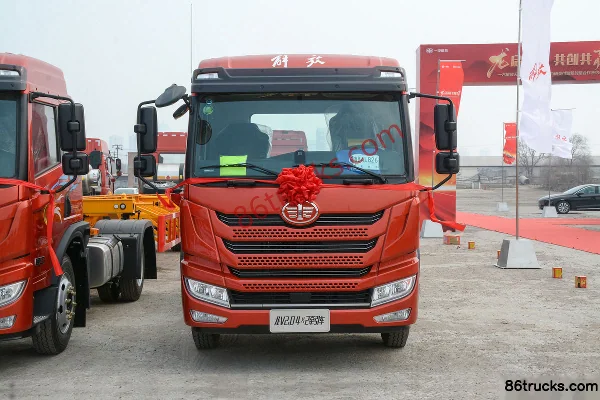 FAW Jiefang Qingdao Long V2.0 190hp 4X2(6 wheels) Tractor Truck (1092 Rear Axle) Exterior (2) | 86Trucks