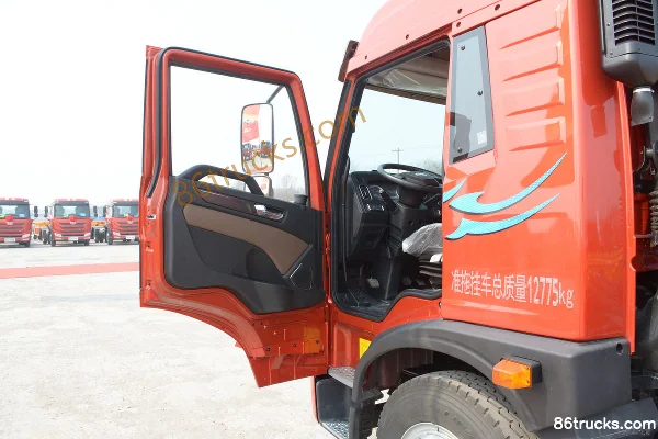 FAW Jiefang Qingdao Long V2.0 190hp 4X2(6 wheels) Tractor Truck (1092 Rear Axle) Cab (1) | 86Trucks
