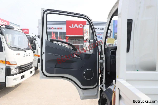 JAC Junling V6 150 ch 4X2(6 roues) 4,18 m Camion léger à plateau ridelles simple cabine (1) | 86Trucks