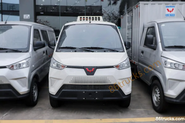 Wuling Auto Xuebao 4.5T 2.17m refrigerated truck 4X2(6 wheels) Exterior (3) | 86Trucks
