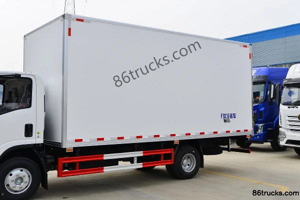 Qingling Isuzu KV600 132 ch 4X2(6 roues) 5,15 m camion frigorifique (marque Hongyu) Carrosserie (1) | 86Trucks