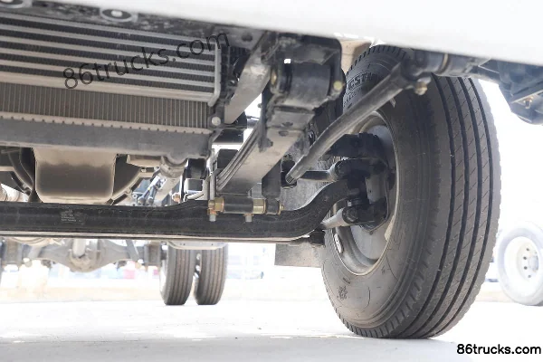 Lanqing Light Truck Houlang Z1 140 hp 4X2(6 wheels) 4.18m single-row van light truck Chassis (3) | 86Trucks