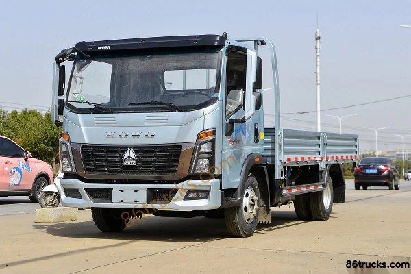 Sinotruk HOWO Tongshuai 145hp 4X2(6 wheels) 4.15m Single Row Flatbed Light Truck (Fast Gear 8-speed) Exterior (3) | 86Trucks