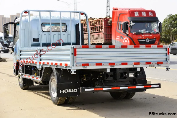 Sinotruk HOWO Tongshuai 145hp 4X2(6 wheels) 4.15m Single Row Flatbed Light Truck (Fast Gear 8-speed) Body (3) | 86Trucks