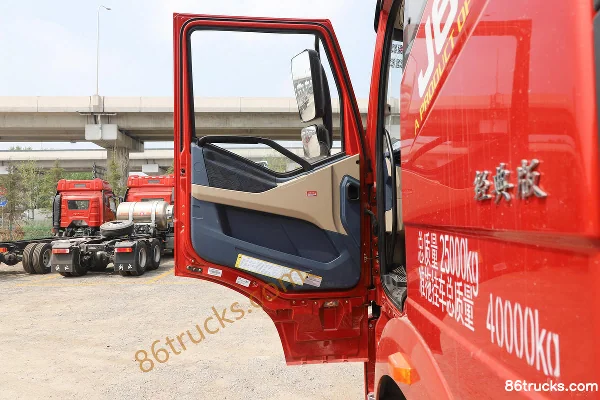 FAW Jiefang J6P Édition Classique 460 ch 6X4(10 roues) tracteur routier pour matières dangereuses Cabine (1) | 86Trucks