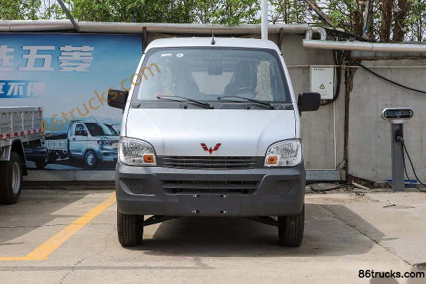 Wuling Zhiguang Utility 7-Seat 102hp 1.5L Van Exterior (2) | 86Trucks