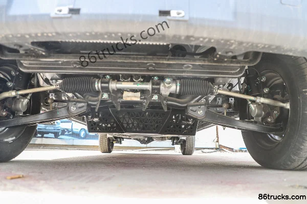 Wuling Zhiguang Utility 7-Seat 102hp 1.5L Van Chassis (1) | 86Trucks