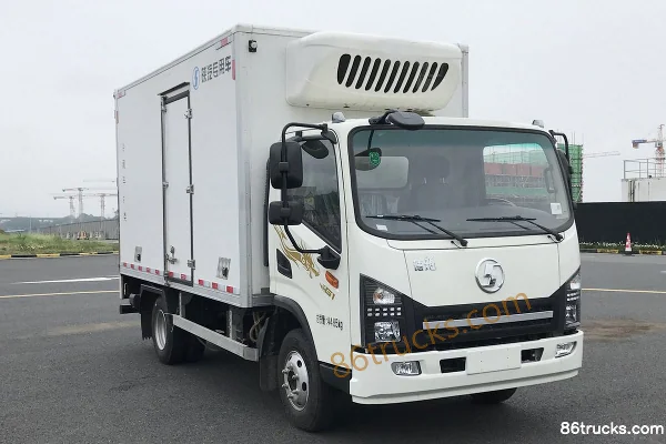SHACMAN Commercial Vehicle Delong G300 163 hp 4X2(6 wheels) 4.06 m refrigerated truck Exterior