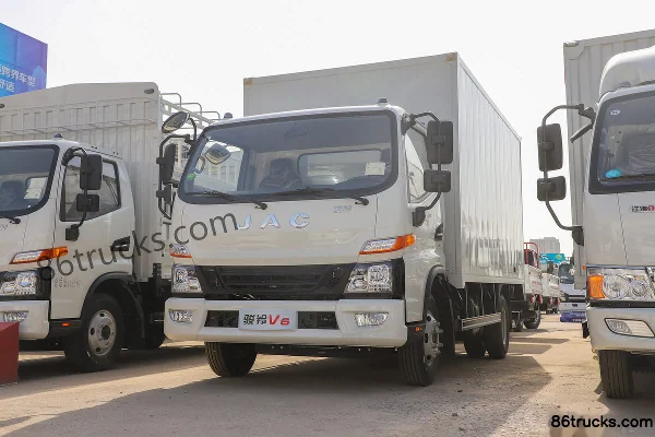 JAC Junling V6 137hp 4X2(6 wheels) 4.15m Single Row Box Light Truck (China VI) Exterior (3) | 86Trucks