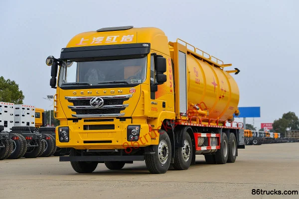SAIC Hongyan Genlyon C6e 460 hp 8X4(12 wheels) cleaning and suction truck (Huawei Chile brand) Exterior (3) | 86Trucks