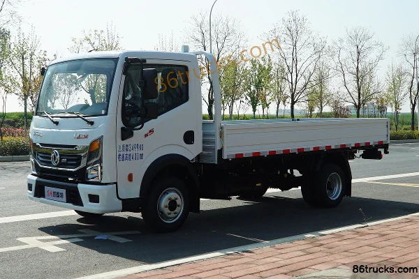 Dongfeng Captain Nebula K5-S Leading Edition 127hp 4X2(6 wheels) 3.8m Single-row Flatbed Light Truck (China VI) Exterior (3) | 86Trucks