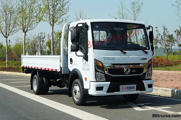 Dongfeng Kaipute Xingyun K5 2.0L 150 hp 4X2(6 wheels) Gasoline 4.02m Single Row Flatbed Light Truck Exterior