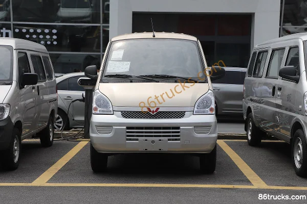 Wuling Rongguang EV Basic Type 2.4T 2-Seat 4.49m Pure Electric Closed Van (Light Beige) 41kWh Exterior (2) | 86Trucks